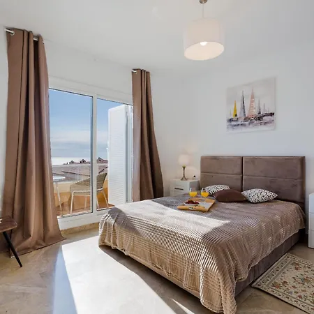 Modern Cozy And Peaceful Oasis
